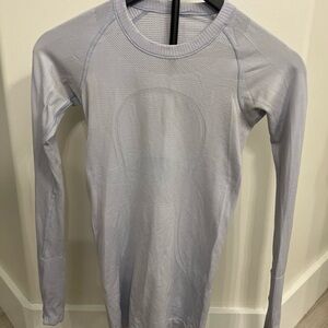 lululemon athletica Light Gray Long Sleeve Top